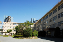 福浜小学校外観